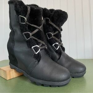 Sorel JOAN OF ARCTIC 11 Waterproof Fleece Lined Boots in Black Leather & Suede